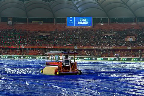 Water removes from the rain covers